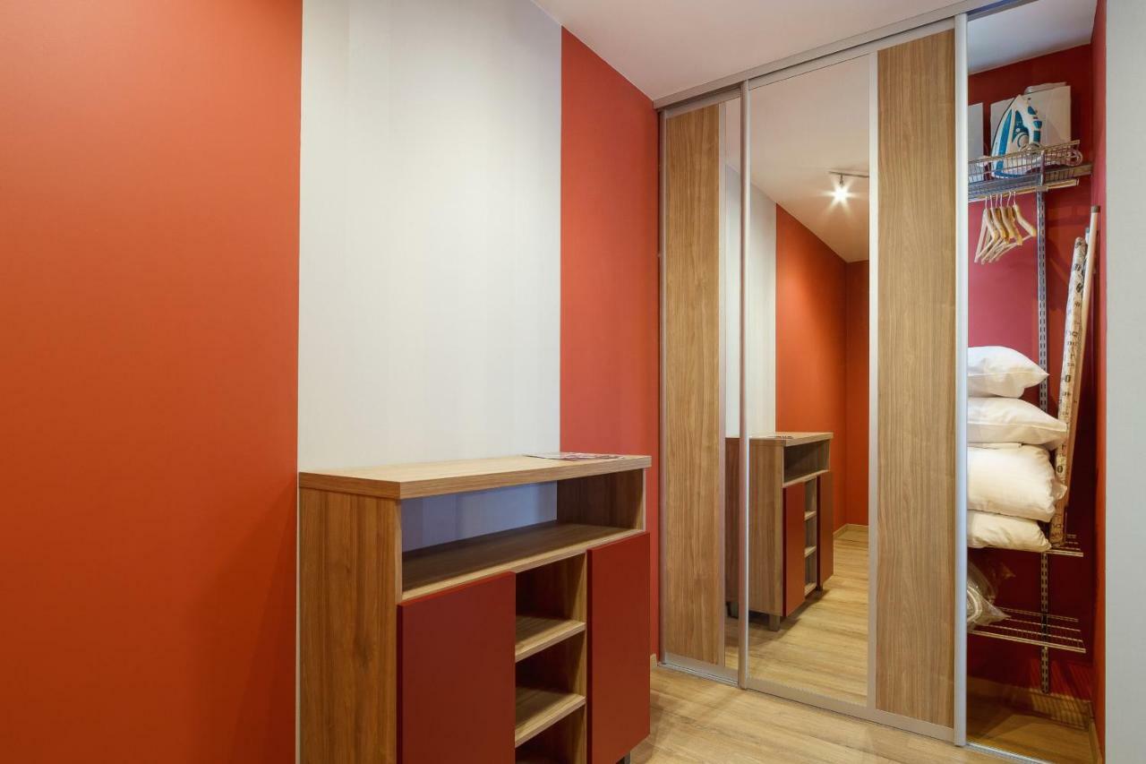 Apartments Kraków Masarska by Renters Cracóvia Exterior foto